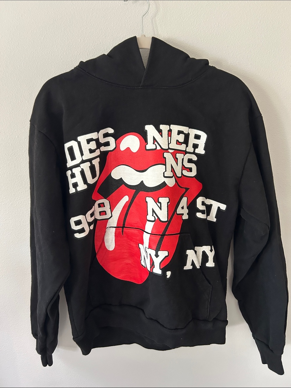 Designer Humans heavyweight Black Hoodie with Red Tongue graphic Size M